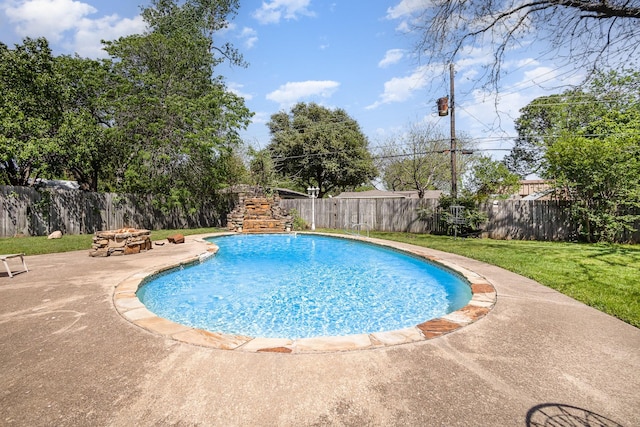 1128 Mason Dr, Hurst, TX 76053 - view of pool with a fenced in pool, a patio area, a fenced backyard, and a lawn