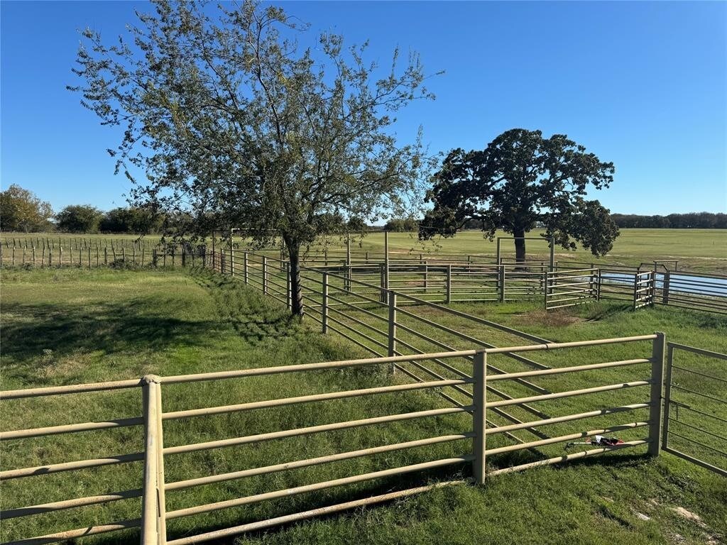 5030 Bandy Rd, Granbury, TX 76049