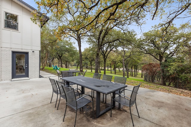 7342 Briar Rd, Azle, TX 76020 - view of patio / terrace featuring outdoor dining area