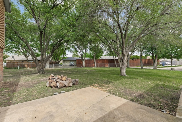 3206 Knights Haven Ln, Garland, TX 75044 - view of yard featuring a patio