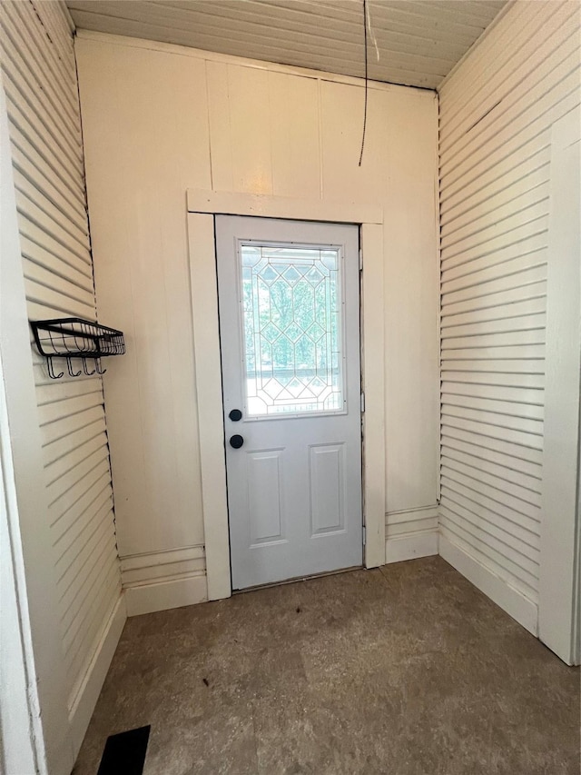 143 Lisa Layne St, Gun Barrel City, TX 75156 - entryway featuring wooden walls