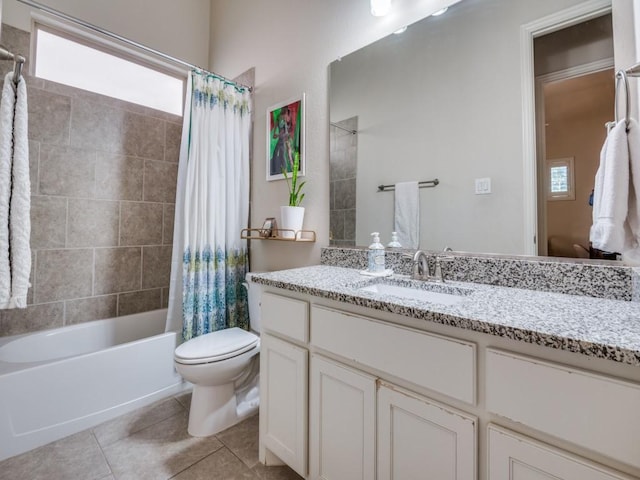915 Enchanted Wood Dr, Arlington, TX 76005 - full bathroom with plenty of natural light, tile patterned flooring, toilet, and shower / bathtub combination with curtain