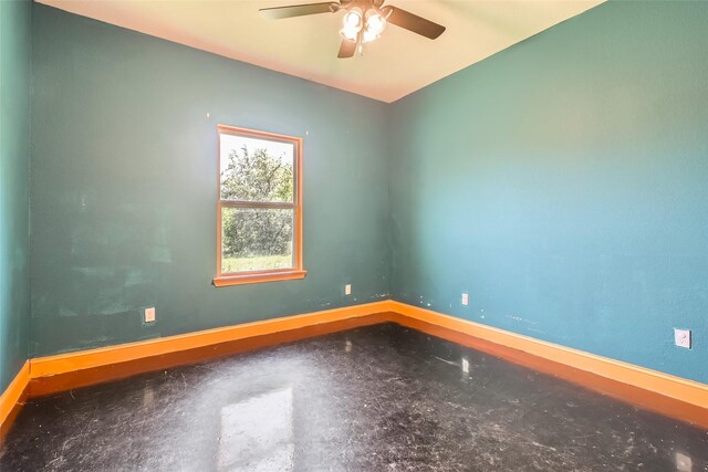 2001 Ryan Ct, Weatherford, TX 76085 - empty room featuring baseboards and a ceiling fan