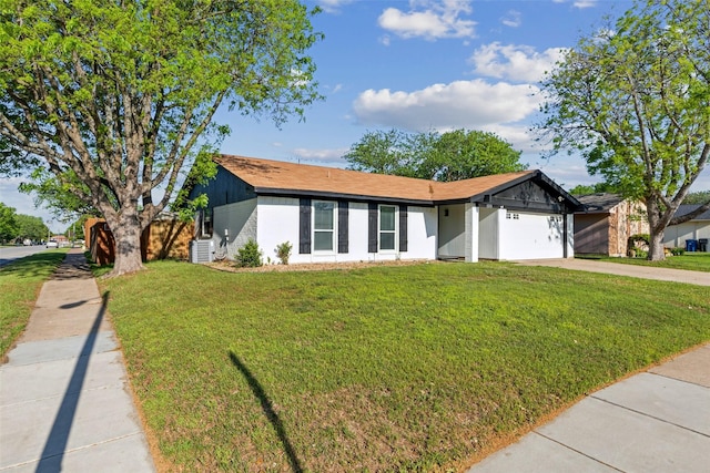 1001 Roaring Springs Dr, Allen, TX 75002 - view of front of house with driveway, an attached garage, and a front yard