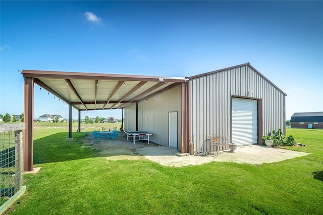 view of outdoor structure with an outdoor structure