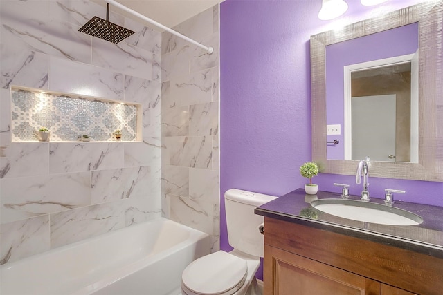10125 Leatherwood Dr, Fort Worth, TX 76108 - bathroom with a textured wall, vanity, toilet, and shower / washtub combination