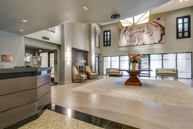 330 Las Colinas Blvd E Unit 364, Irving, TX 75039 - reception featuring a high ceiling and recessed lighting