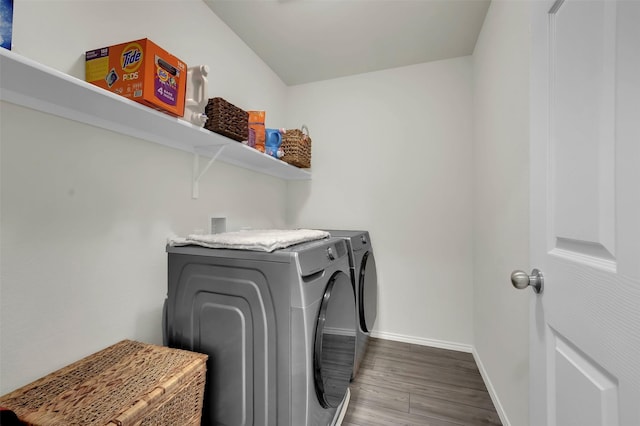 1335 Panorama Dr, Forney, TX 75126 - laundry area featuring independent washer and dryer, laundry area, baseboards, and wood finished floors
