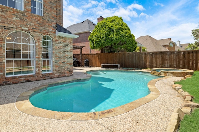 5800 Edgewood Dr, Mckinney, TX 75072 - view of swimming pool featuring a pergola, a pool with connected hot tub, a patio, and a fenced backyard