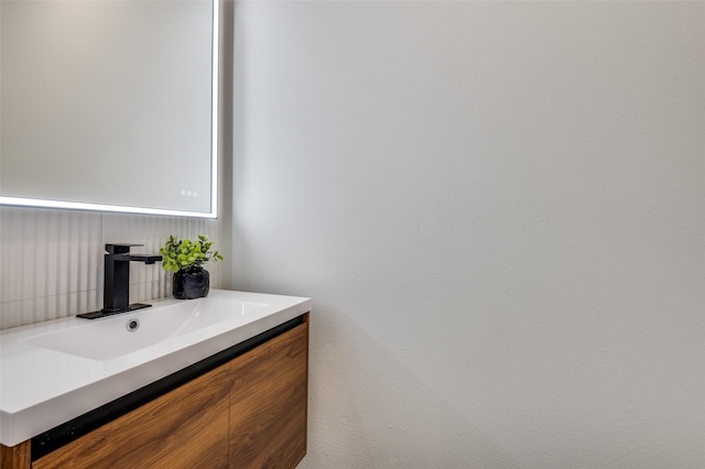 7312 Flyers Way, Dallas, TX 75235 - bathroom with a sink