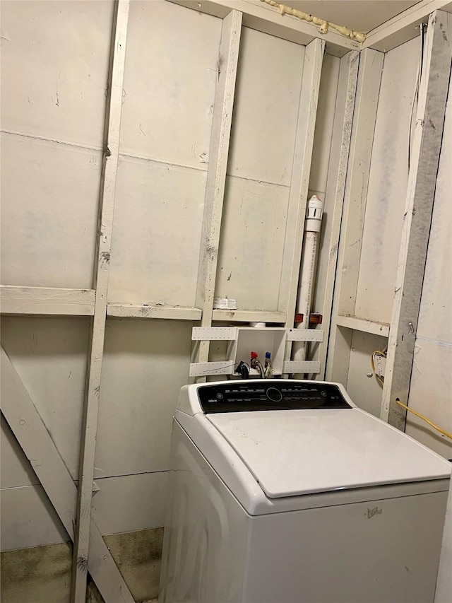13530 Glenside Dr, Farmers Branch, TX 75234 - laundry area featuring washer / dryer