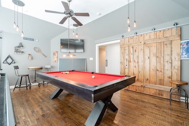 playroom featuring vaulted ceiling, a ceiling fan, billiards, and wood finished floors