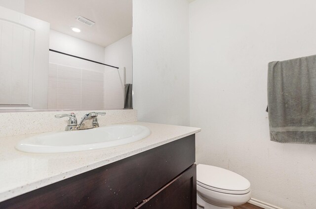 413 Everglades St, Princeton, TX 75407 - full bath with toilet, visible vents, and vanity