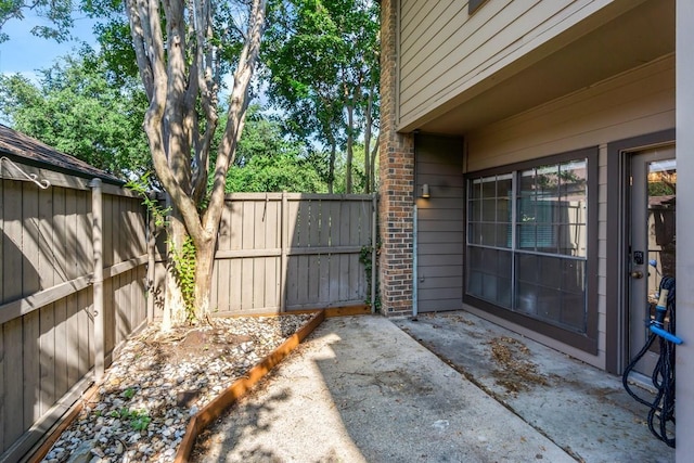 9910 Royal Ln Unit 1402, Dallas, TX 75231 - view of patio / terrace