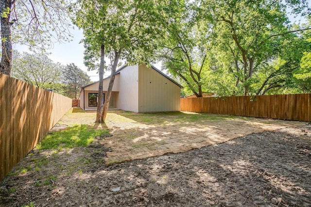 2229 Varsity Dr, Grand Prairie, TX 75051 - view of yard featuring a fenced backyard
