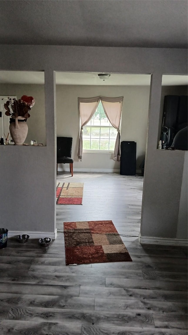 401 N Smith Ave, Dawson, TX 76639 - hall featuring wood finished floors and baseboards