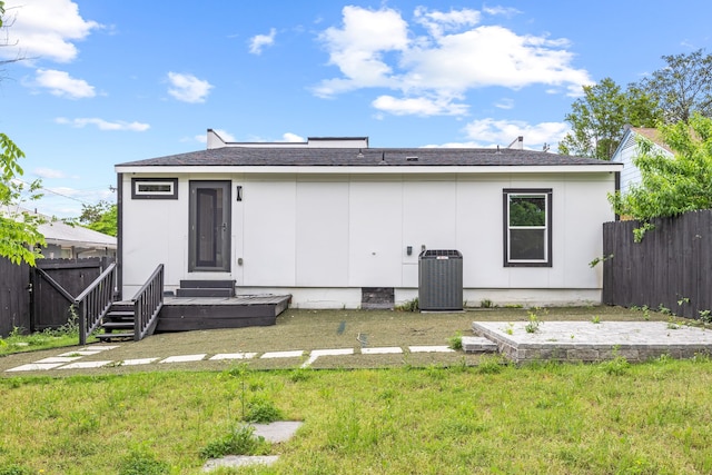1331 S Denley Dr, Dallas, TX 75216 - rear view of property with central air condition unit and a shingled roof