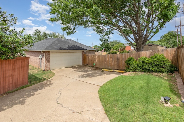 900 Valley View Dr, Lewisville, TX 75067 - exterior space featuring fence and concrete driveway
