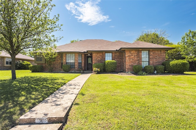 511 Kamber Ln, Wylie, TX 75098 - view of front of house with brick siding and a front yard