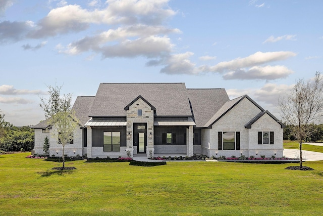 737 Burr Oak Ln, Weatherford, TX 76085 - view of front of property with a front lawn