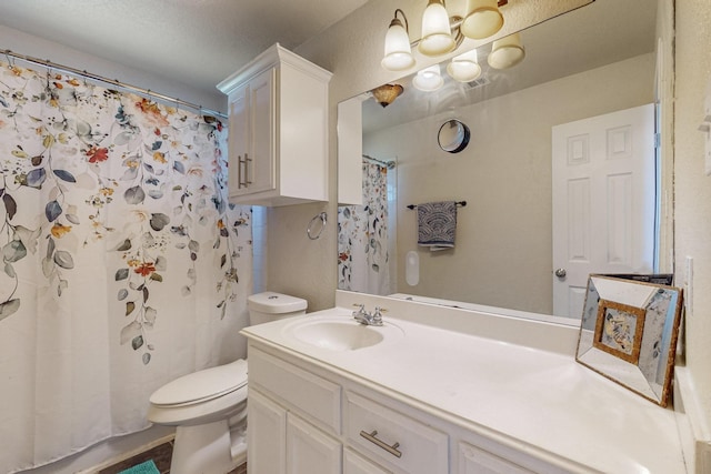 231 Dove Hill Ln, Weatherford, TX 76088 - bathroom with a shower with shower curtain, toilet, vanity, and an inviting chandelier
