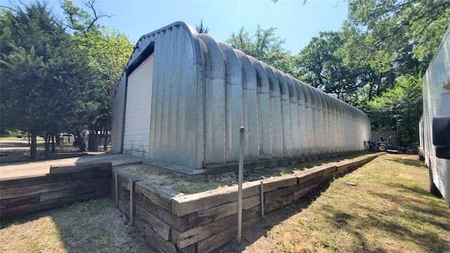 view of outdoor structure
