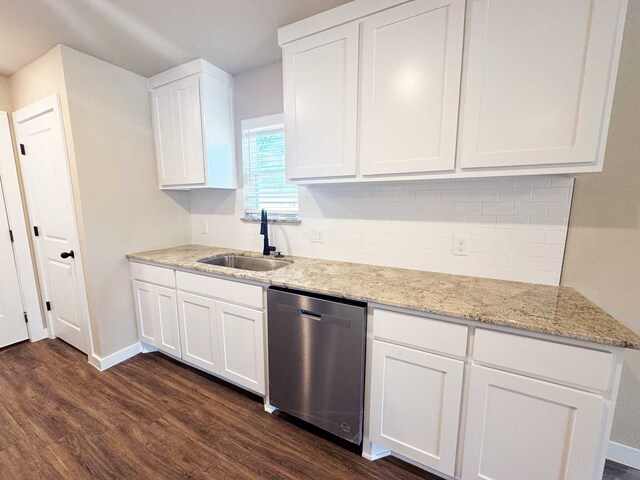 2385 Miller St, Denison, TX 75020 - unfurnished bedroom with light wood-style floors, a closet, baseboards, and ceiling fan