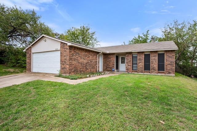 6606 Greenfield Dr, Arlington, TX 76016 - ranch-style home featuring a garage, brick siding, a front yard, and concrete driveway