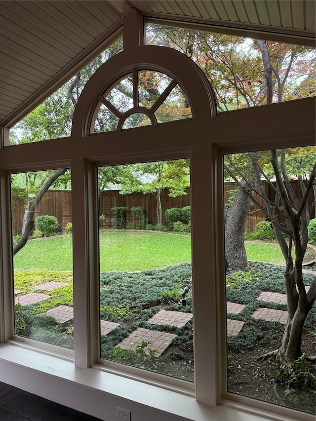 11147 Carissa Dr, Dallas, TX 75218 - doorway to outside featuring vaulted ceiling