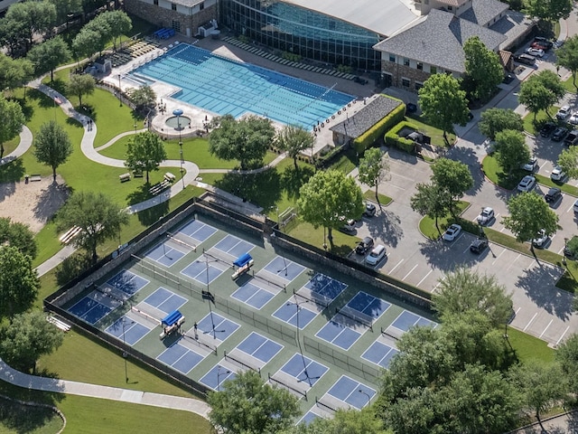 7305 Caladium Dr, Mckinney, TX 75070 - aerial view of a pool