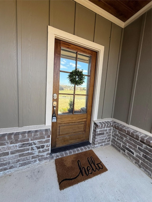 view of property entrance
