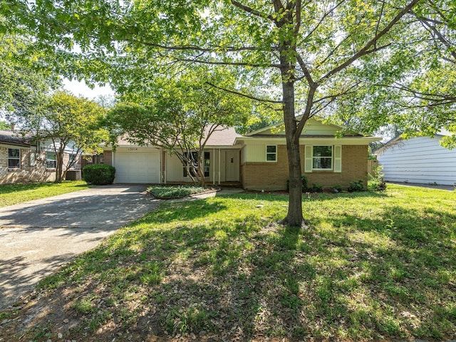 13514 Onyx Ln, Farmers Branch, TX 75234 - single story home featuring a garage, brick siding, a front lawn, and concrete driveway