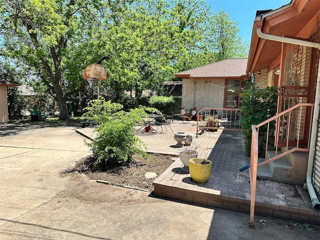 view of yard with a patio area
