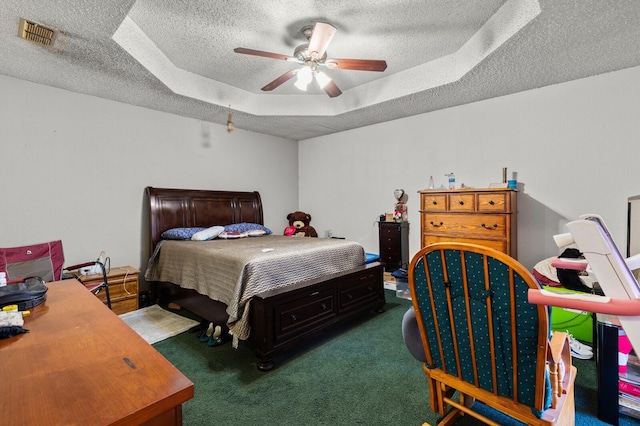 1502 Hinchliffe Rd, Mexia, TX 76667 - bedroom featuring a textured ceiling, carpet flooring, and visible vents