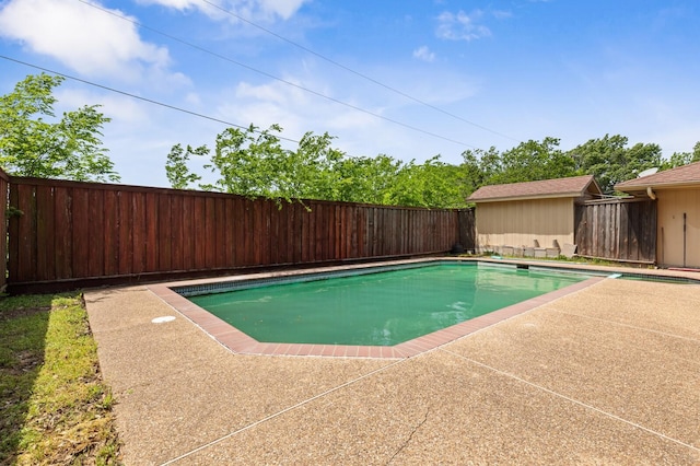 1502 Hinchliffe Rd, Mexia, TX 76667 - view of pool featuring a fenced backyard, a patio area, and a fenced in pool