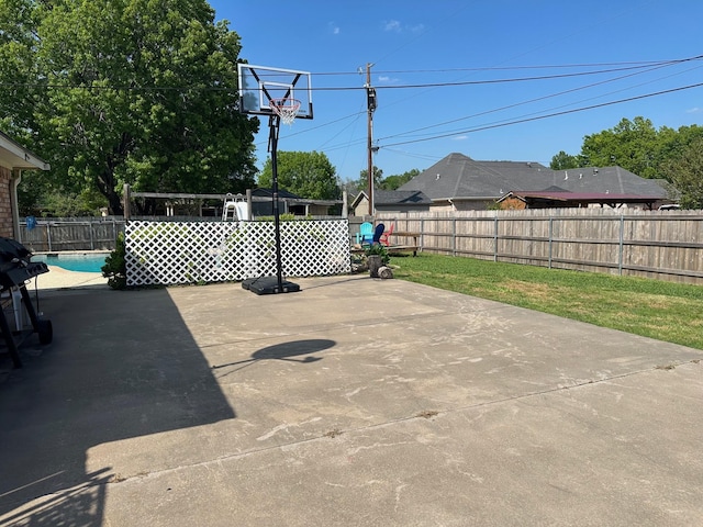 view of patio featuring a fenced backyard and grilling area