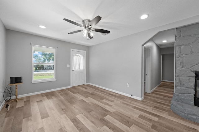 117 W Craven Ave, Lacy Lakeview, TX 76705 - foyer entrance with light wood-type flooring, ceiling fan, and recessed lighting