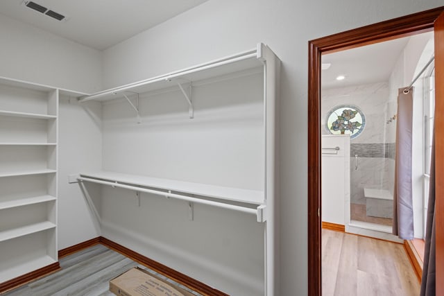 516 Wild Wood Dr, Decatur, TX 76234 - spacious closet with light wood-style floors