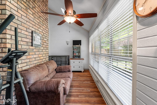 5021 Kenilworth Dr, Bossier City, LA 71112 - sunroom featuring vaulted ceiling