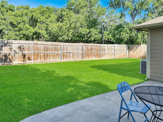 1114 N Elm St, Weatherford, TX 76086 - view of yard featuring a patio and central AC unit