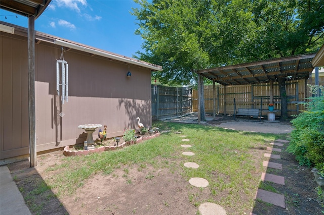 807-809 Sun Valley Dr, Denton, TX 76209 - view of yard with fence