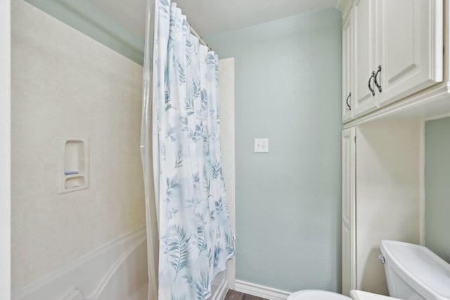 108 N Westlake Dr, Leonard, TX 75452 - full bathroom with toilet, shower / bath combo, and baseboards