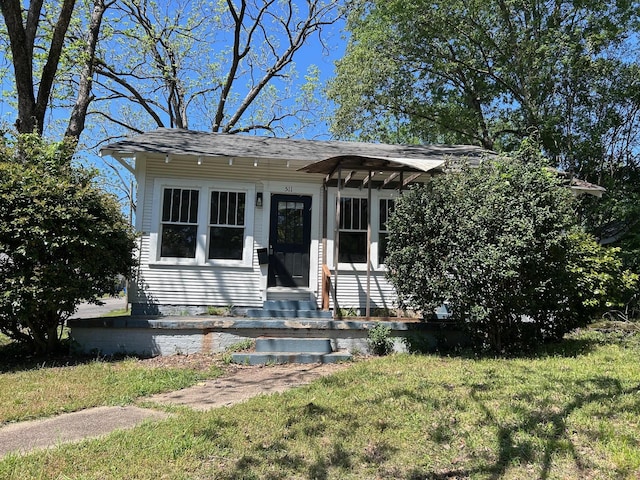 511 Chandler St, Minden, LA 71055 - bungalow featuring a front lawn