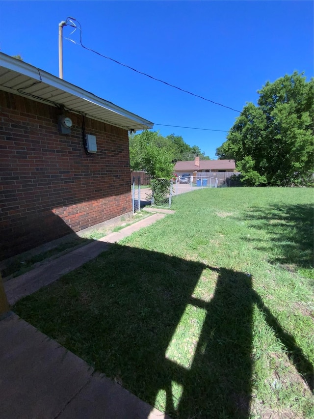 414 Brookview Dr, Desoto, TX 75115 - view of yard featuring fence