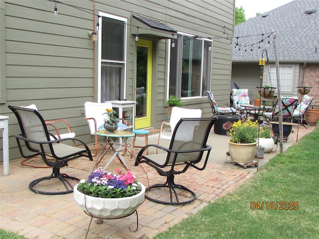 2709 Lakeside Dr, Burleson, TX 76028 - view of patio