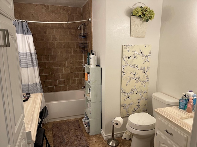 full bathroom featuring tile patterned flooring, shower / bath combo with shower curtain, toilet, and baseboards