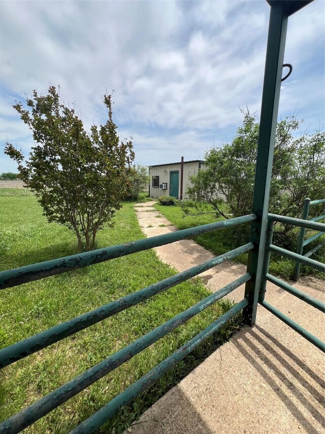 7445 County Road 1232, Godley, TX 76044