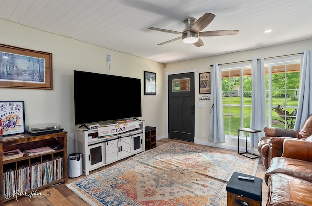 1042 N Lane Dr, Shreveport, LA 71107 - living area with baseboards, recessed lighting, a ceiling fan, wood finished floors, and wooden ceiling