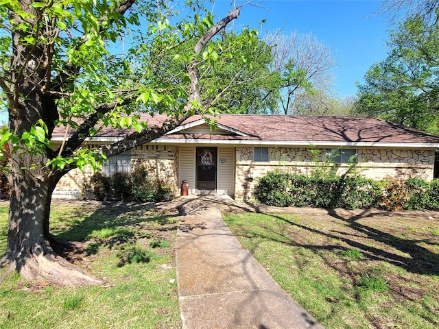 934 Starlight Dr, Sherman, TX 75090 - view of front of property featuring brick siding and a front yard