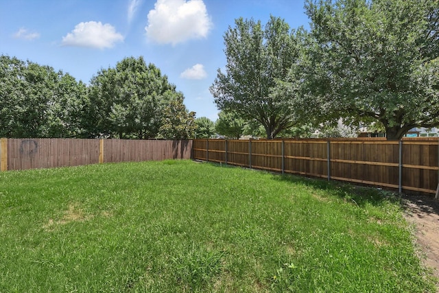 909 Whisper Ln, Mckinney, TX 75072 - view of fenced backyard